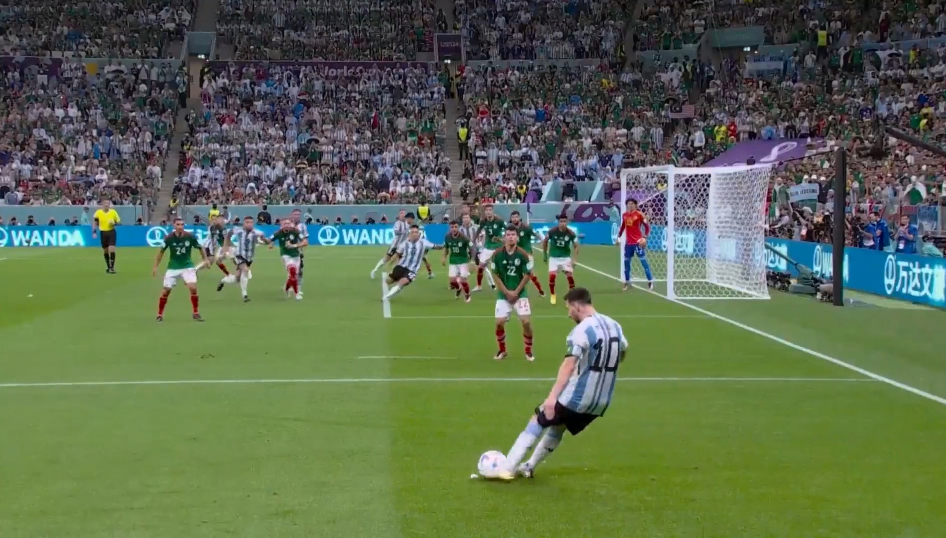 总台世界杯转播史：哪些技术变革，让足球文化更“全民”？